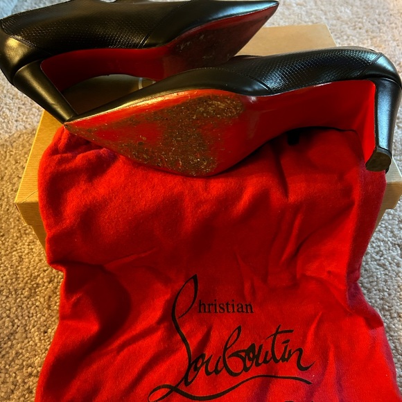 Size 38 1/2. Christian louboutin booties - Picture 4 of 5
